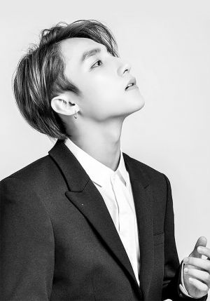 <p><strong><span style="color: #ff6600;">Son Tung MTP</span> – Singer</strong></p>